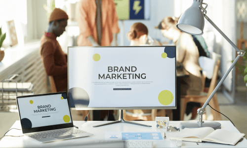 Markenstimme mit Wirkung - So prägen Slogans das Image großer Unternehmen